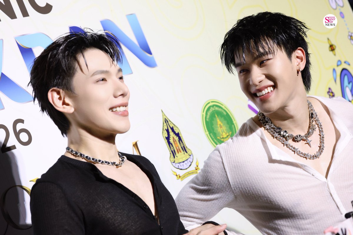 SuperStarNews tweet media