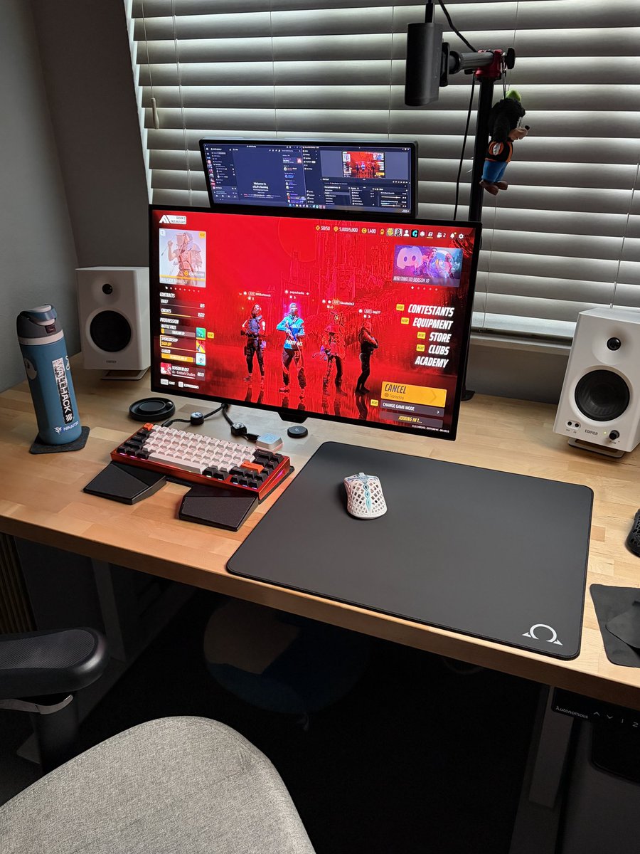 Chill night gaming ft <a href="/SkrolleXs3/">SkrolleXs</a>
