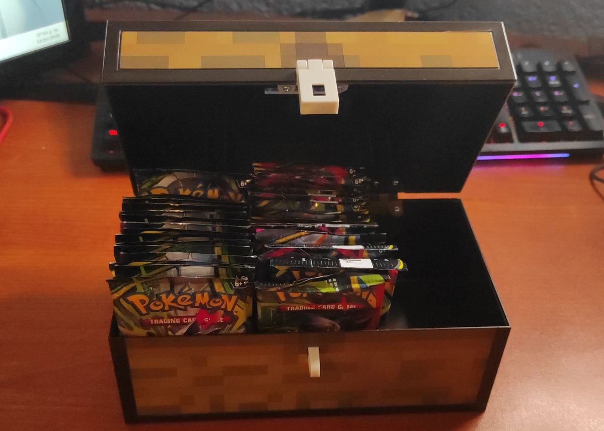 Alex_VS20's tweet photo. El tesoro va en aumento...
#Pokémon #Minecraft https://t.co/oYFhj4kyPx