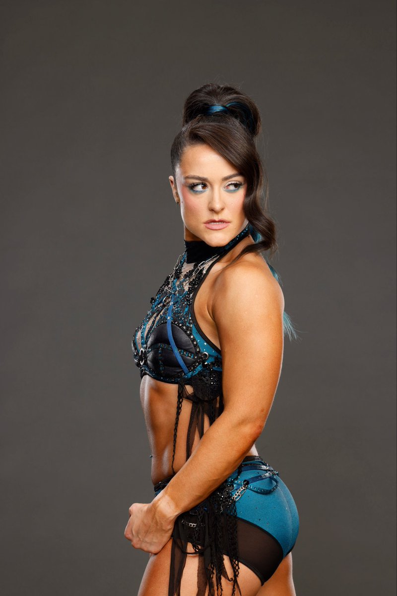 LYRA VALKYRIA tweet media