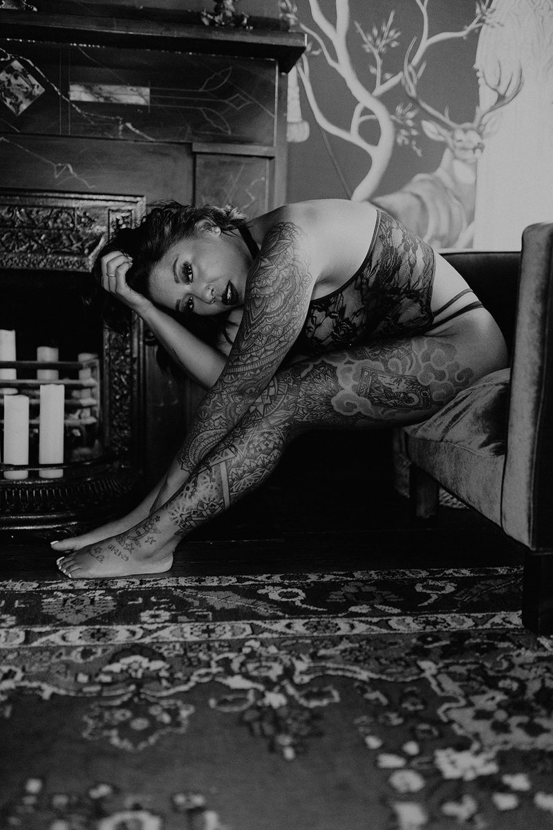 leavemealone tweet media