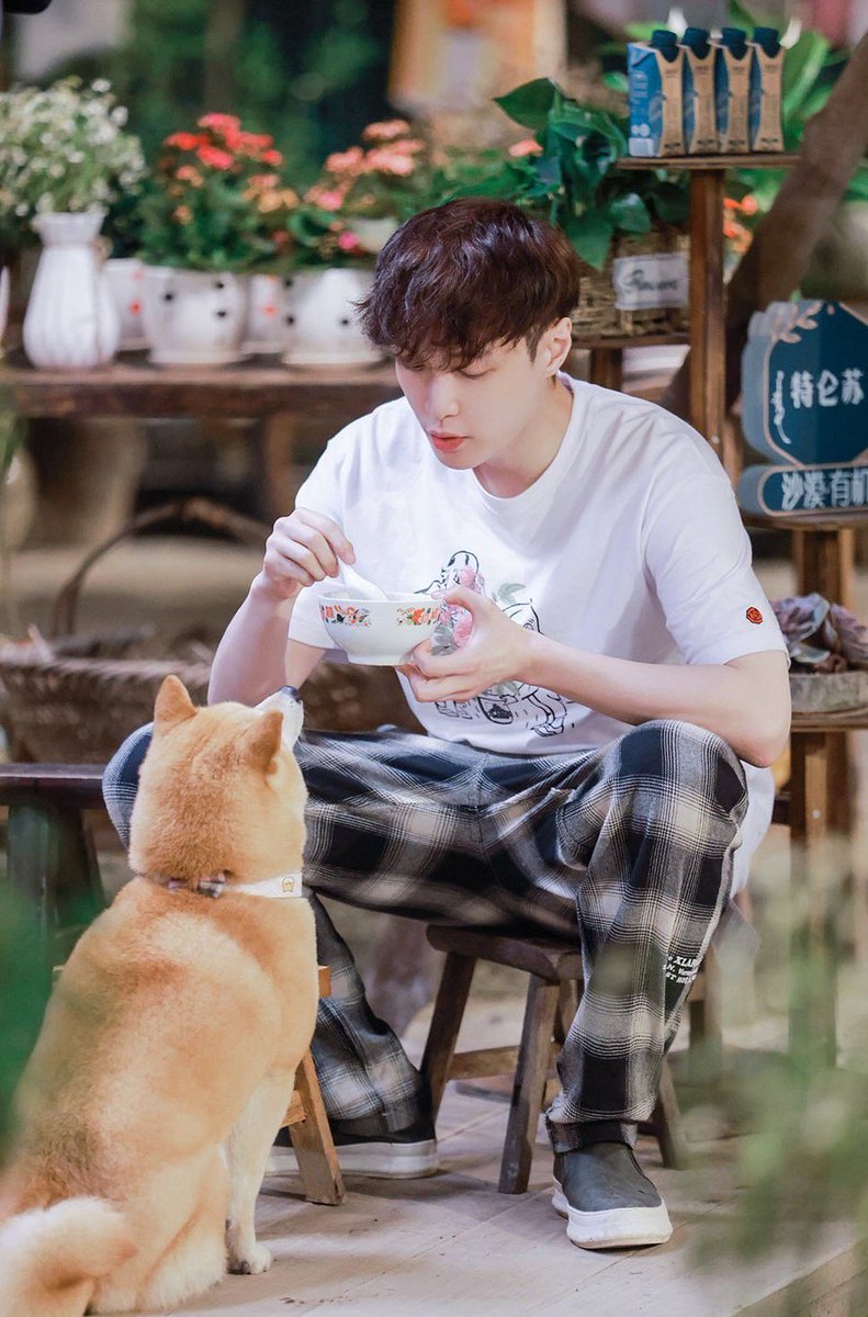 say 세로이 𓆩♛𓆪 tweet media