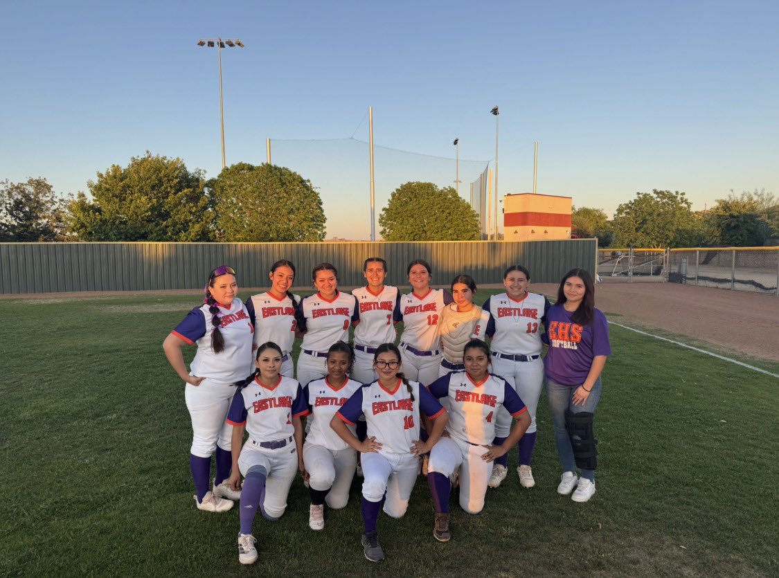 EastlakeSoftba1's tweet photo. Congrats to the @EastlakeSoftba1 c-team for going undefeated.  Great job ladies https://t.co/z1FkiUhoAt