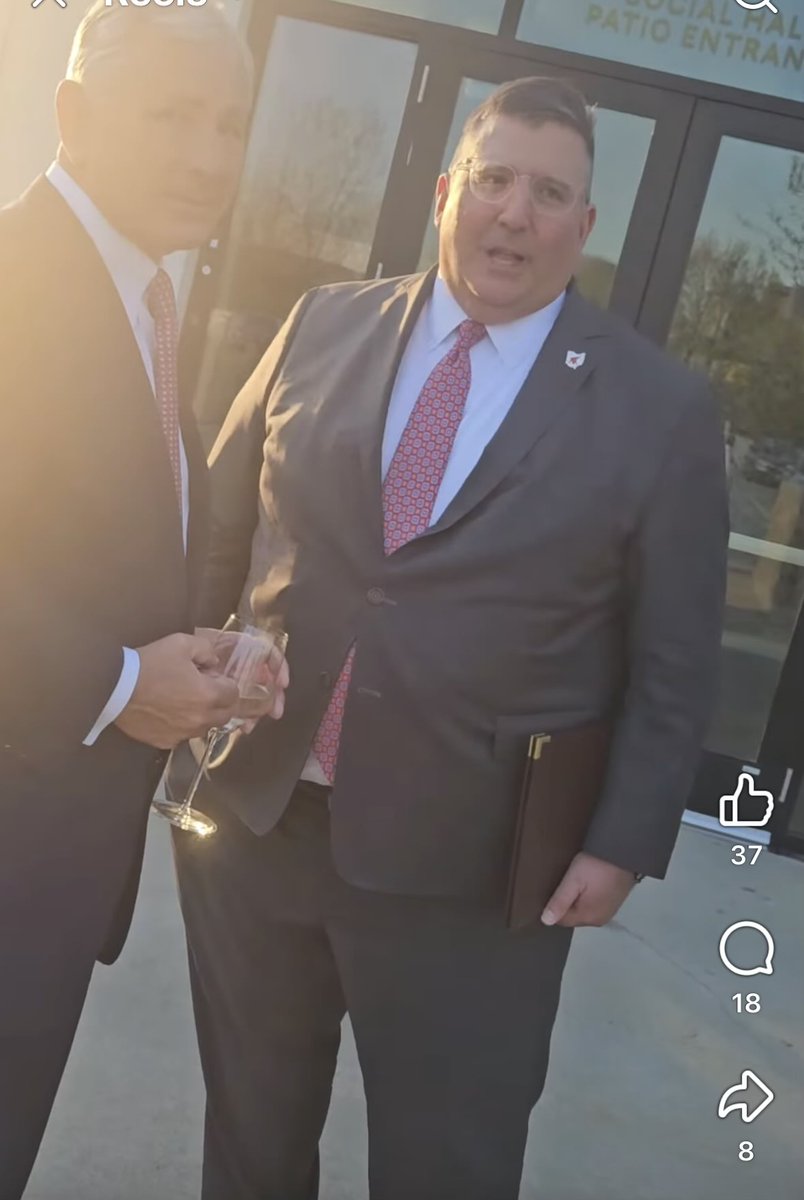 Lysander tweet media