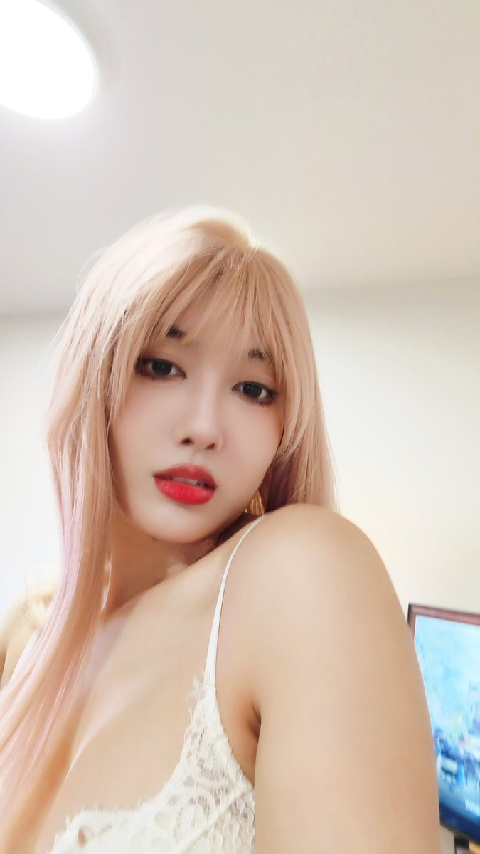 Lust Pi tweet media