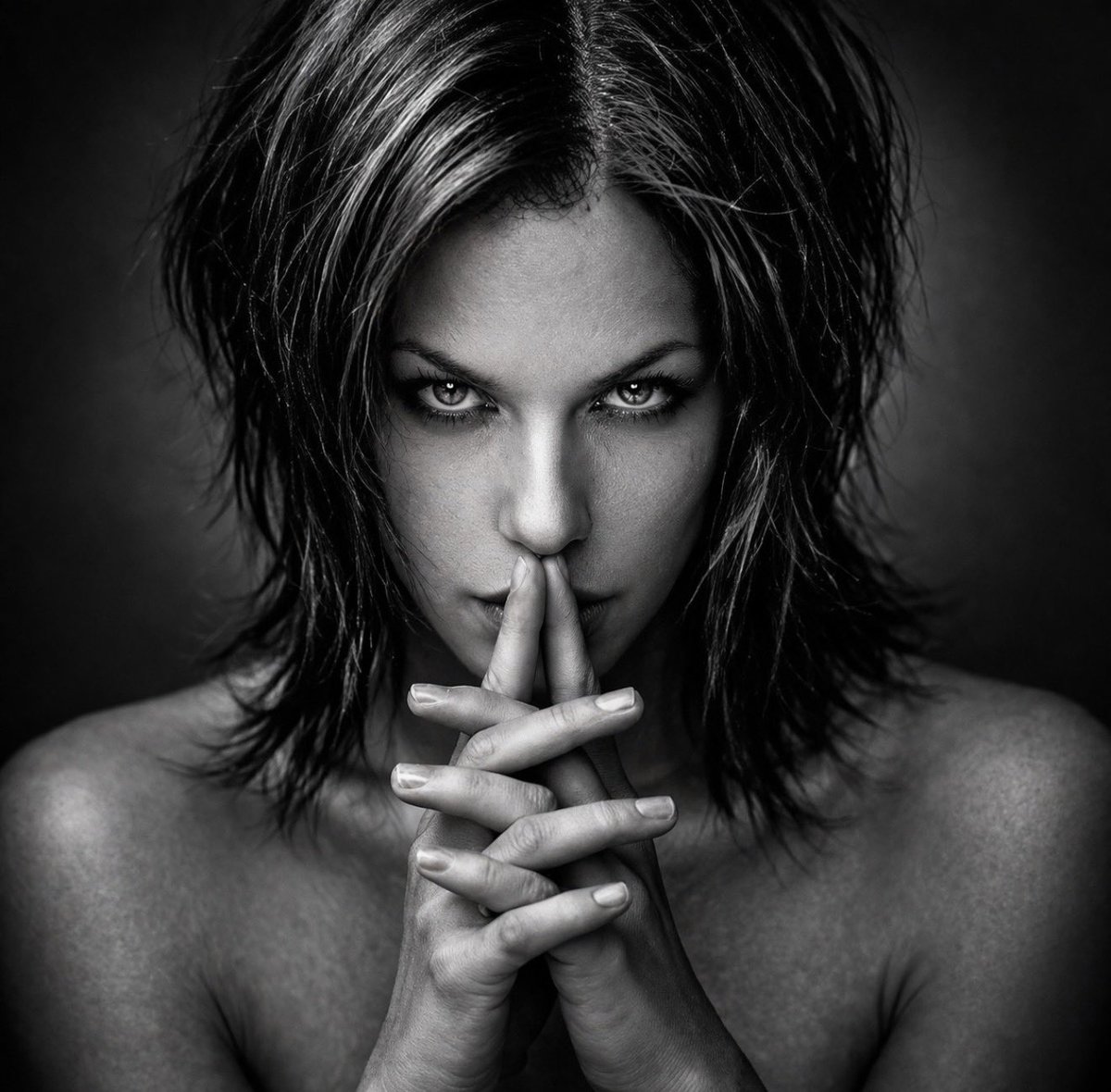 LHGrey™️ tweet media