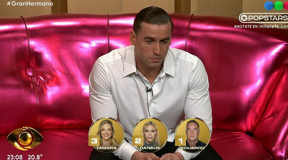 aaron  tweet media