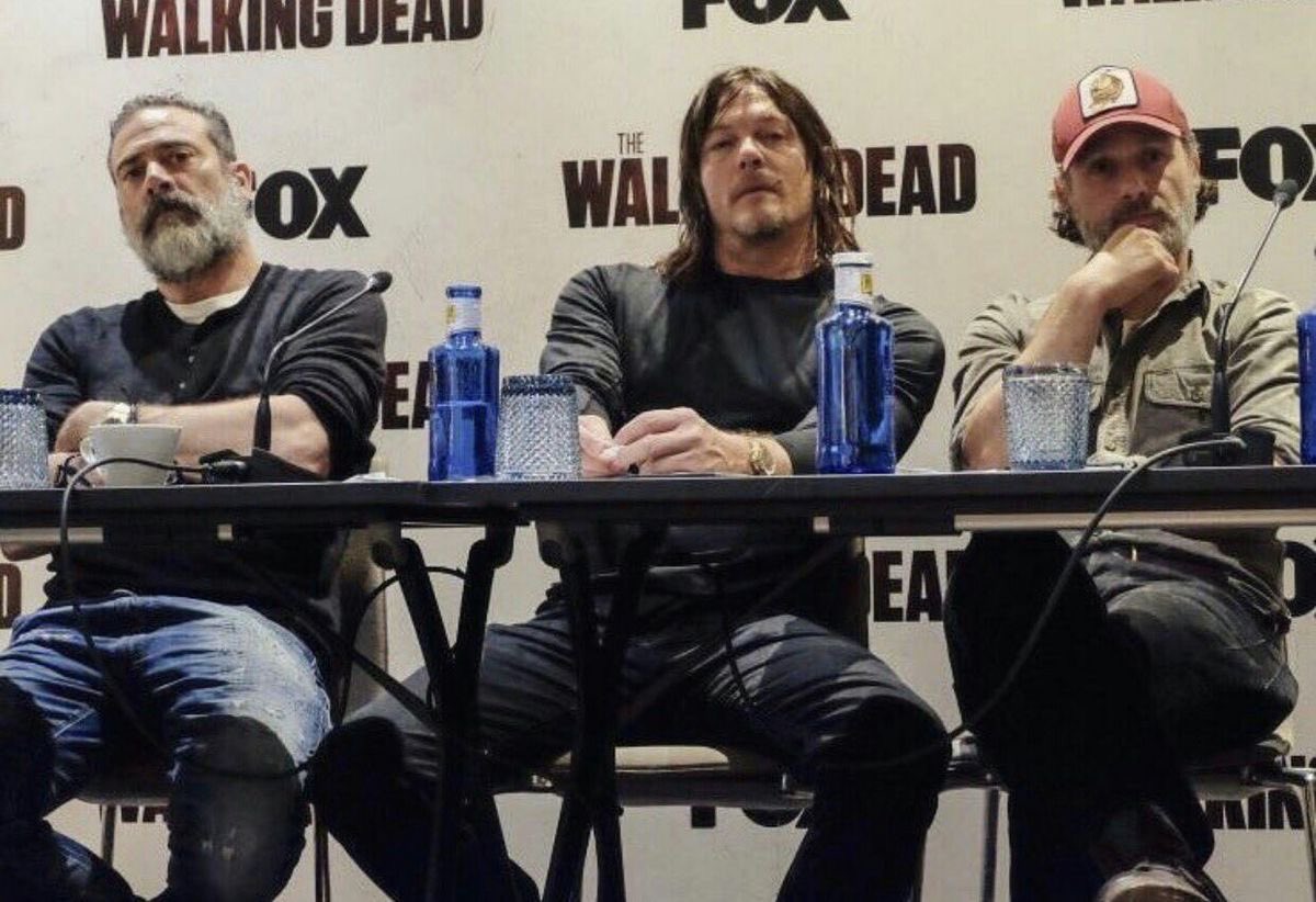 𝐇𝐚𝐫𝐥𝐞𝐭𝐡 🎭 tweet media