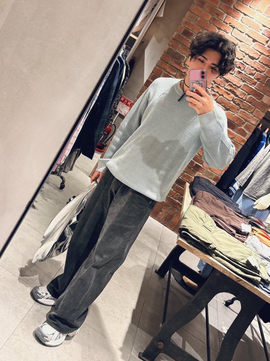 はるしーる🎖+💜にら埋め㌠ tweet media