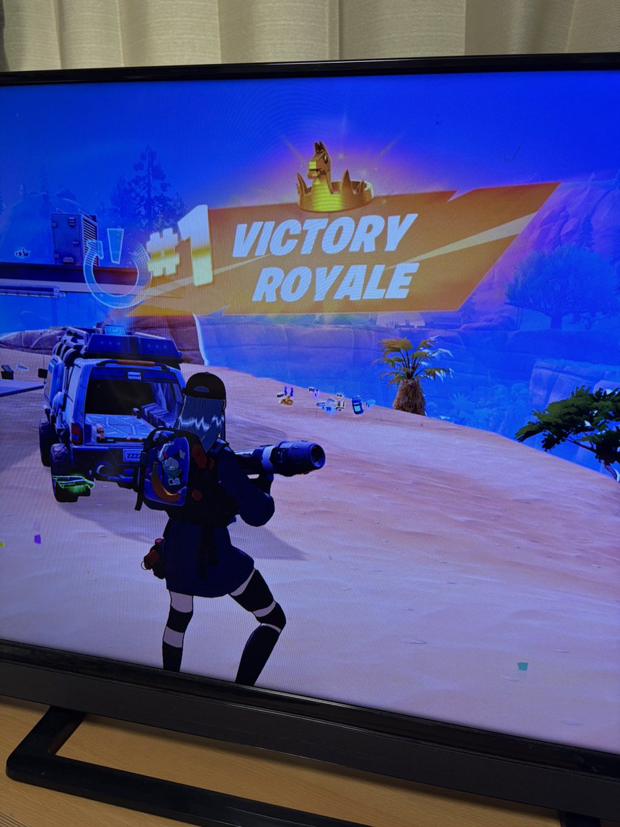 peetanpeetan63's tweet image. ADHDはvictory royale👑の頻度が高くなる。

夜中の02時に中途覚醒して寝れず。
Fortnite🔫を始める。
早朝から１位って気持ちいい✨

プロのeスポーツ目指そうかな🎮

#ADHD #ASD #LD #発達障害 #好きこそ物の上手なれ #Fortnite #フォートナイト #ビクトリーロイヤル #victoryroyale #ビクロイ