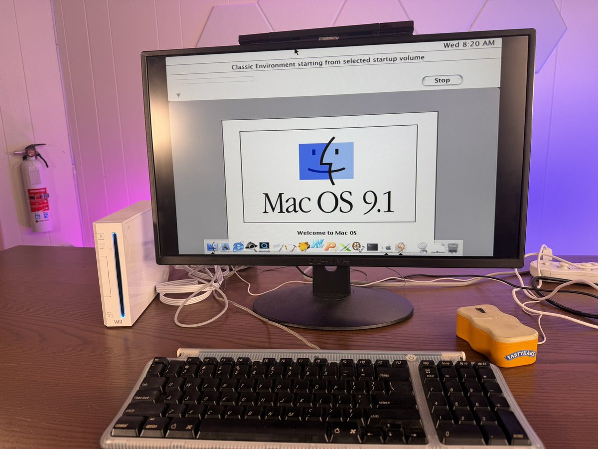 Action Retro tweet media