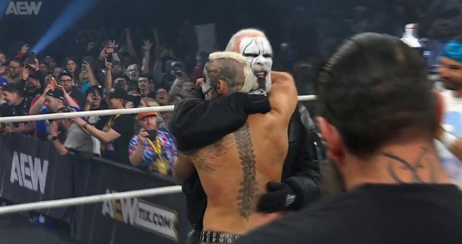 TruHeelSP3's tweet image. Darby Allin is your NEW #AEW World Champion in one of the riskiest &amp;amp; emotional moves that this company has done in a while.

Darby destroying MJF in 2 minutes &amp;amp; beating him w/the headlock takeover was a wonderful full circle moment.

Sting coming out &amp;amp; hugging Darby sold me on