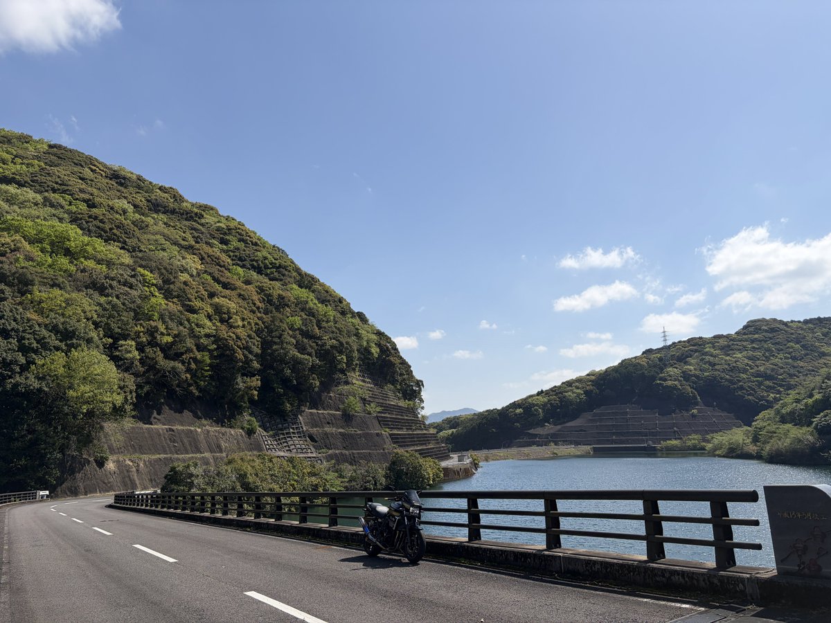 トワタ tweet media