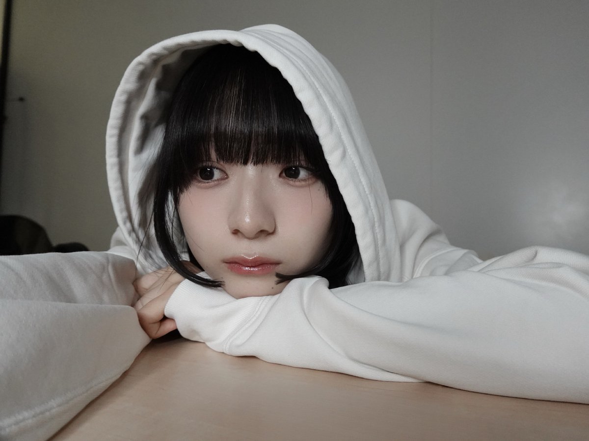 ブログで17th Singleについて
想いを綴ってくれています☺️

そして、ラジオ出演の告知も…📻😊

ぜひ #sumireblog ご覧ください✨

表題曲にポジションがあること。
そしてその景色を見せてくれている
すみれちゃん自身に『ありがとう』です。

#宮地すみれ #日向坂46
hinatazaka46.com/s/official/dia…