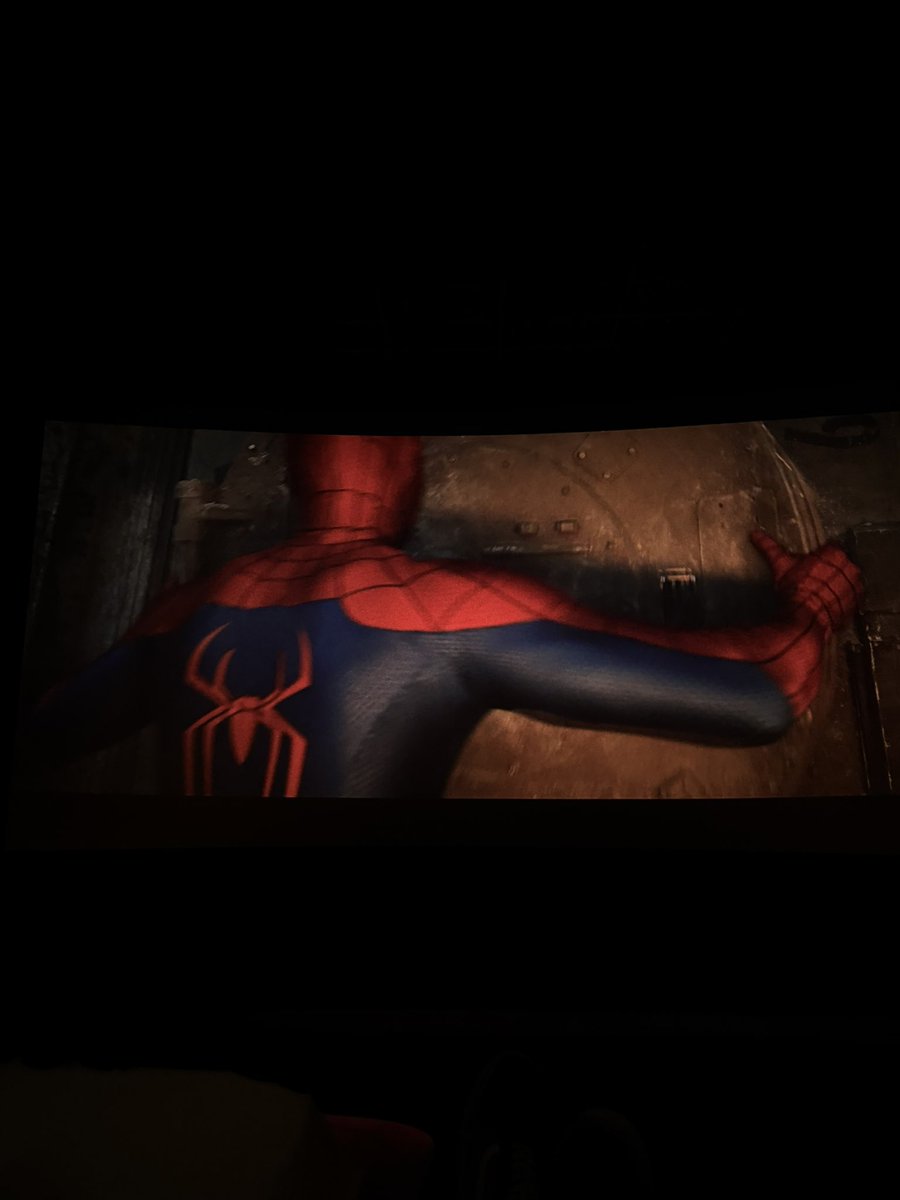 Axel🦇 tweet media