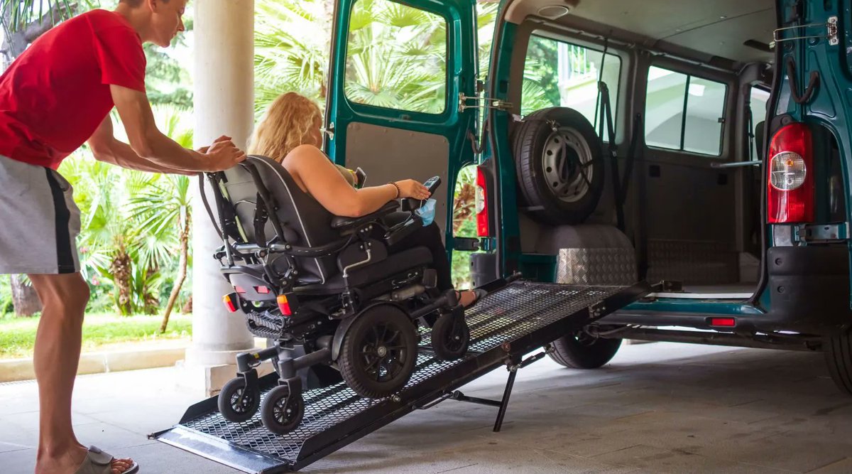 The Australian College of Trade Unions and Australian Services Union are pushing for increased fuel allowances for the Hunter's disability support sector. 

Details: 2nurfm.com.au/news/ndis-work…

#ndissupport
#FuelCrisis