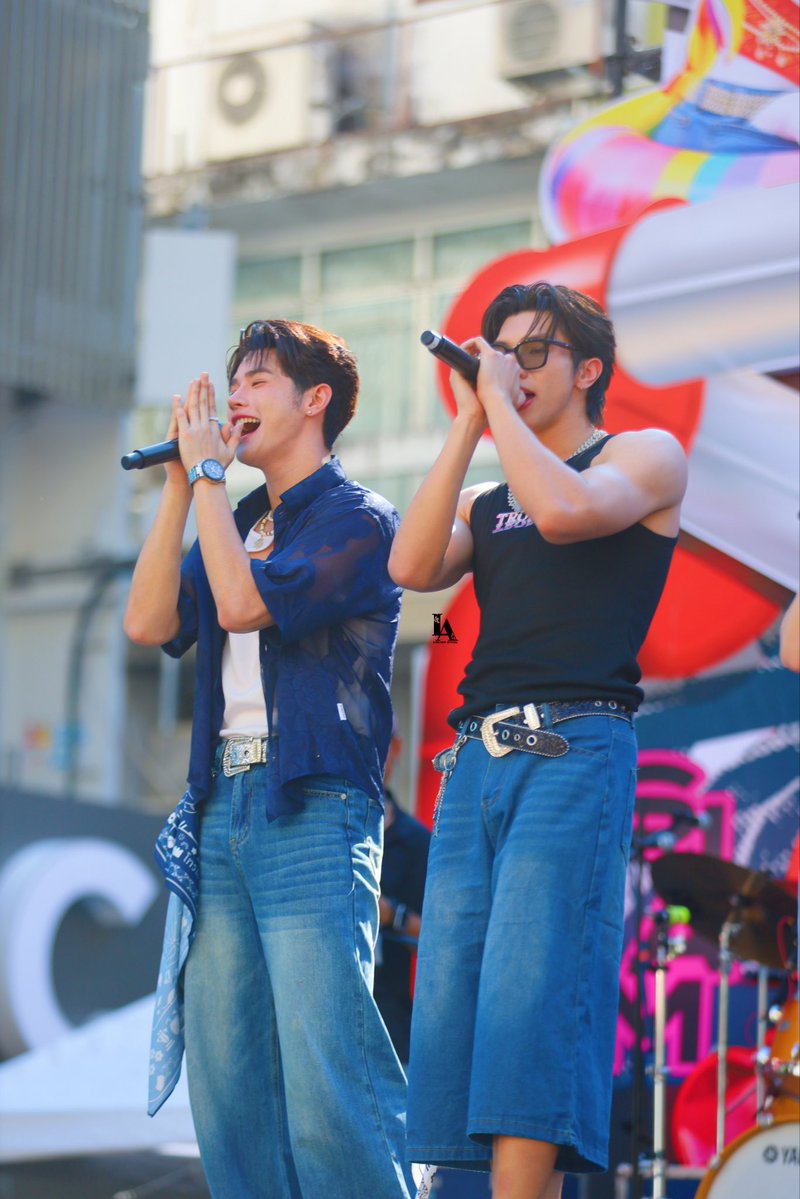 Long_Arm78's tweet image. ปิดบทเก่าอย่างภูมิใจ เพื่อเขียนบทใหม่ให้ดีกว่าเดิม
😊😊𝕄𝕠𝕣𝕟𝕚𝕟𝕘 𝕋𝕙𝕦𝕣𝕤𝕕𝕒𝕪 🍑🍊

#longlee #Armchaiyapat 
#Longarm #หล่งอาร์ม