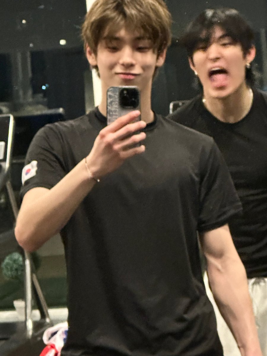 8️⃣ (상태:찬이♡_♡모드) tweet media