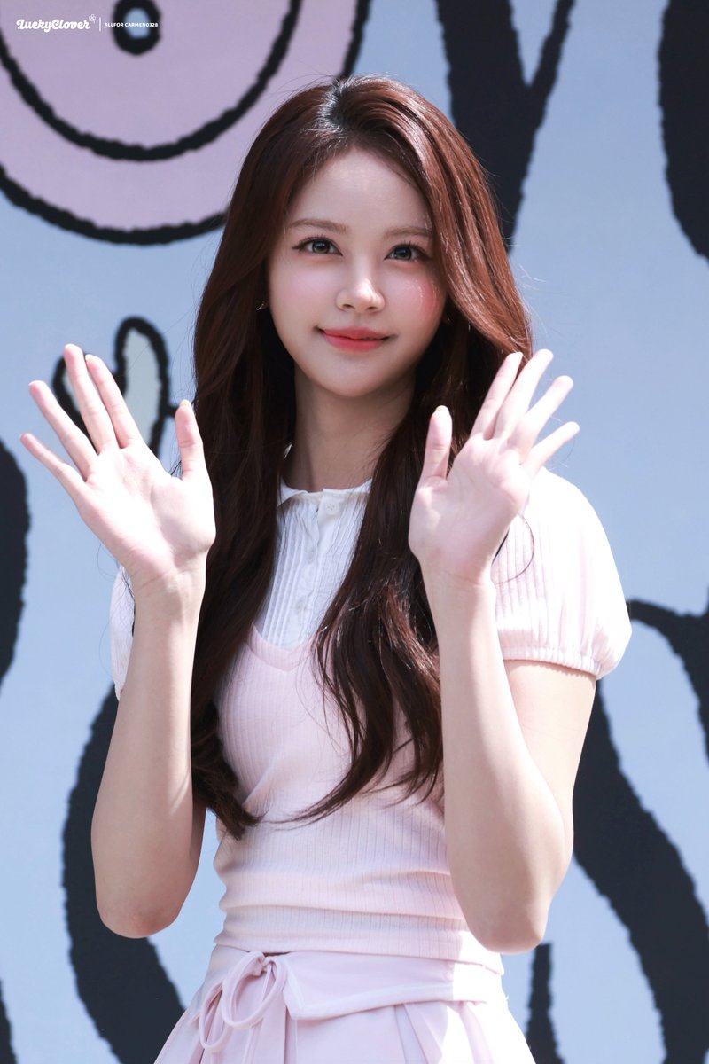 Lucky clover tweet media