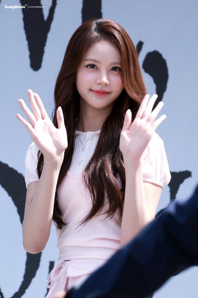 Lucky clover tweet media