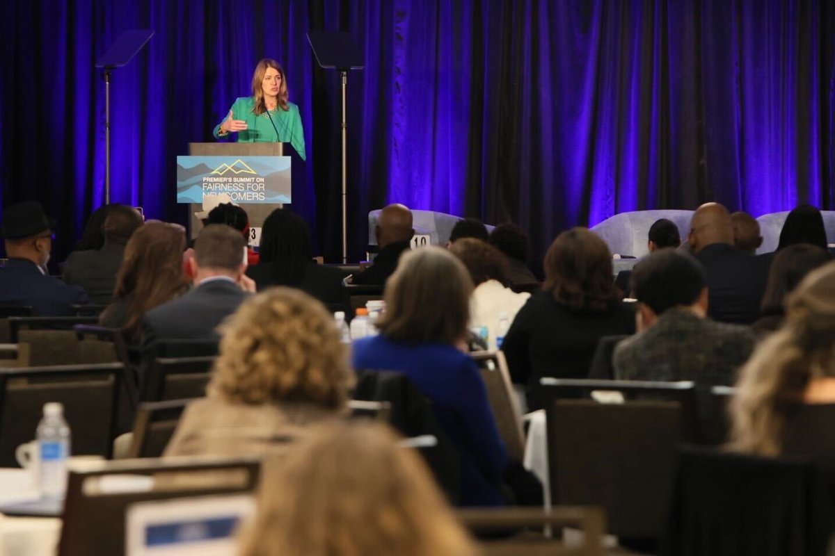 Danielle Smith tweet media