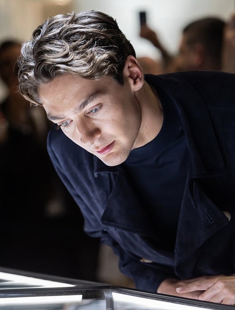 tina !! | tweet media