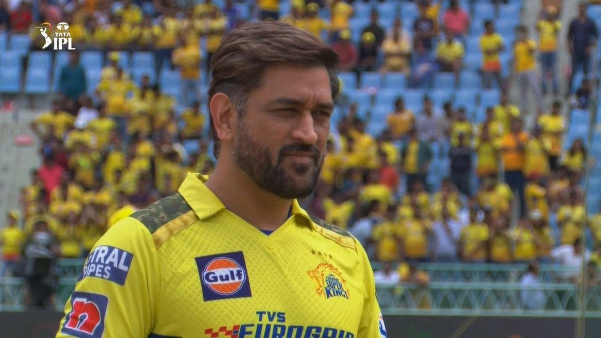 fc_sunrisers's tweet image. Whose Entry Are You Waiting For  IPL2026...??

Ms Dhoni 💛  (or)   Pat Cummins 🧡

#SRH #IPL2026 #MsDhoni #CSK #PatCummins #OrangeArmy