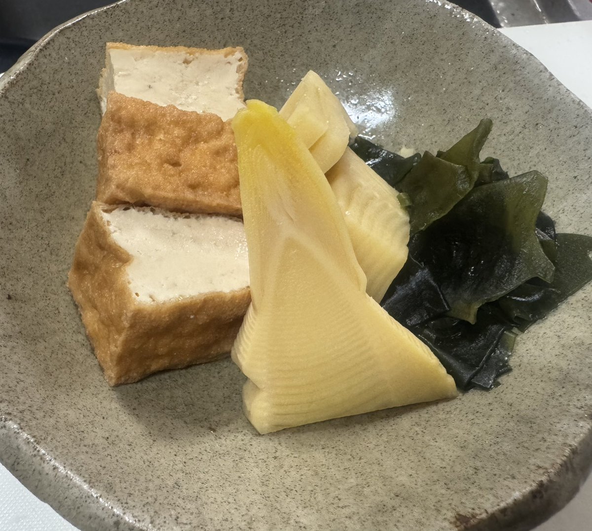 ちゅるこ tweet media