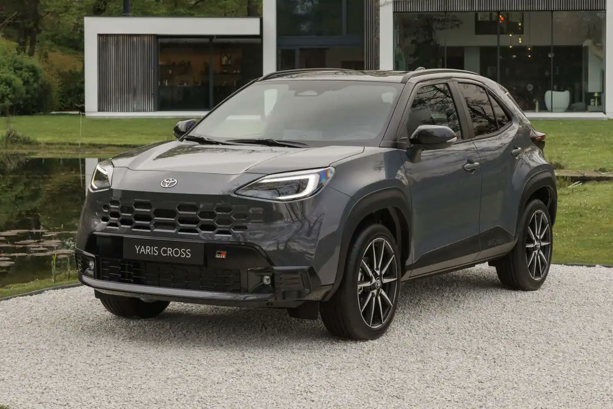 NEWCAR tweet media