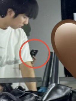 Is that Lena?👀

#LenaMiu #ลีน่าหมิว 
#MiuNatsha #หมิวณัชชา