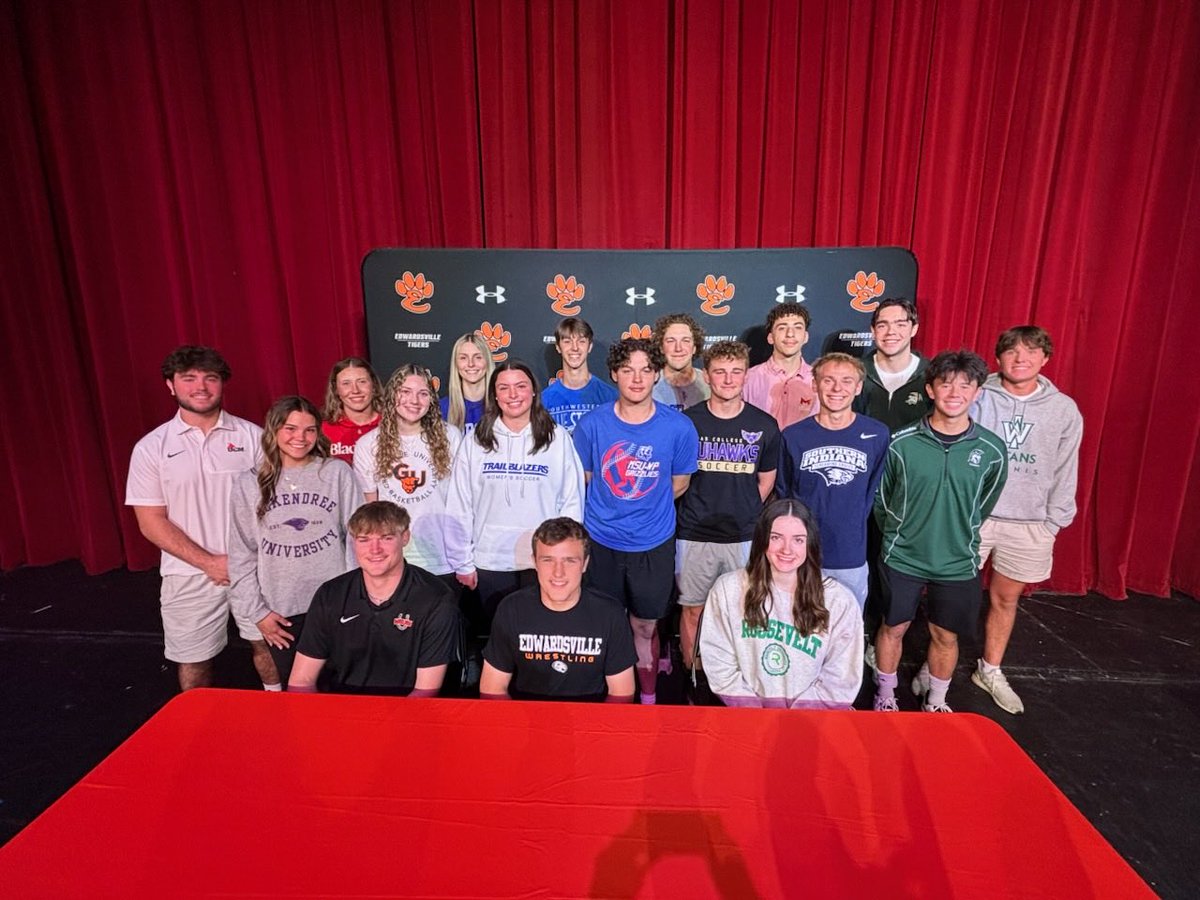 Congratulations to Colin Thomas and his family as he continues his academic and XC/TF journey at the University of Southern Indiana.