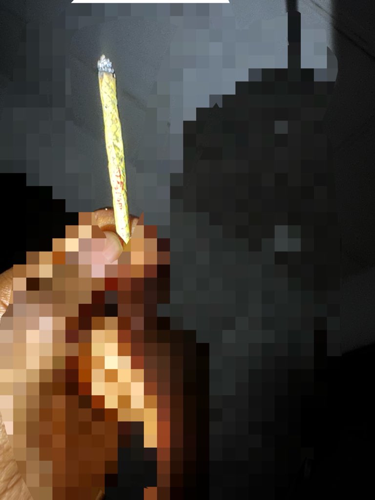 As rizz no dey see wetin I use tie smoke 😭😂