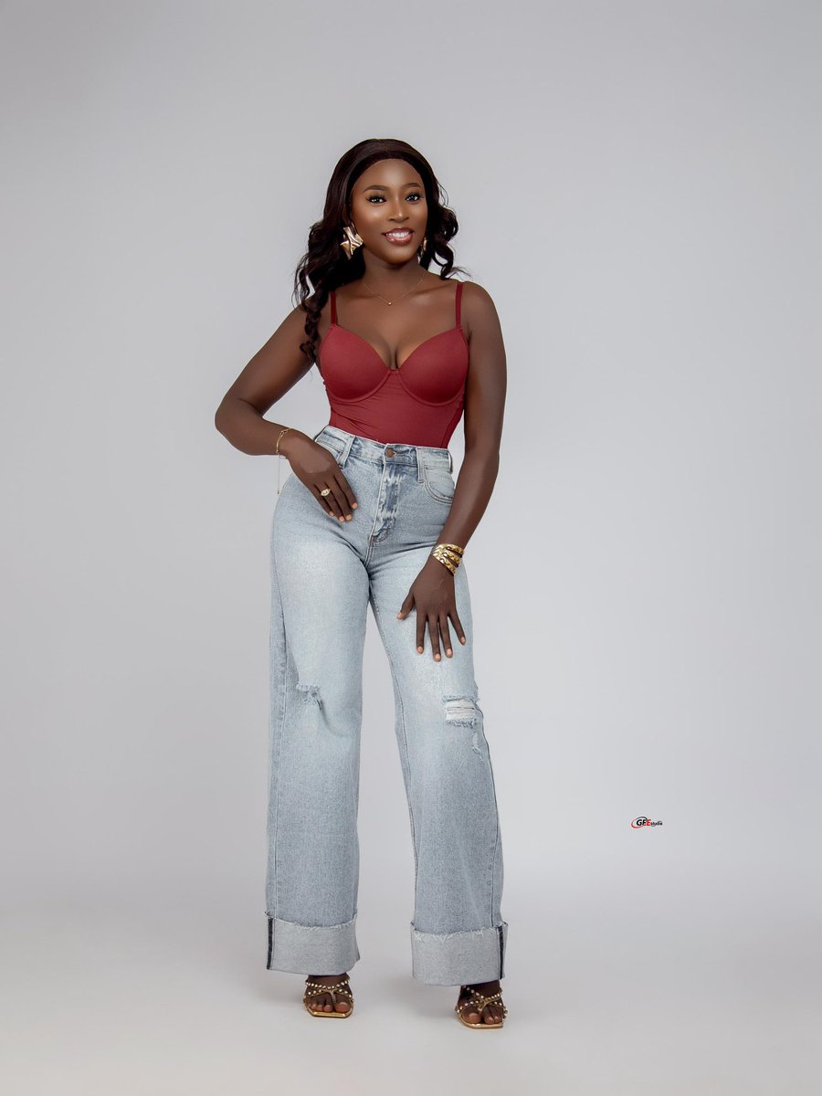 ndeyb0's tweet photo. Another year added, and yes it’s a winning season🥳cheers🥂🥰
Happy Twenty something birthday to mee🥳🎉🎊❤️ https://t.co/q3uO0asVWd