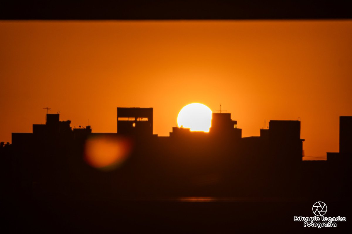 Eduardo_Leandro's tweet image. Sunset Hunter 
.
.
#sunset #sunsetlovers #sunsethunter #pordosol #fotografia #fotododia #fotografo #photooftheday #photo #photographer #photography #photoshoot