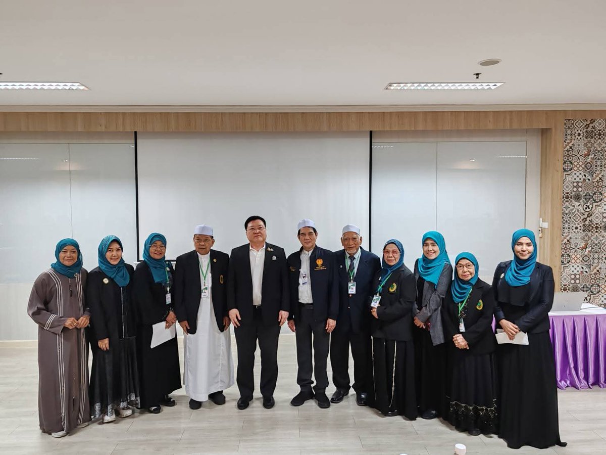 drdancando's tweet image. ดร.แดน กล่าวปาฐกถาในหลักสูตรผู้นำศาสนายุคใหม่ ของสำนักจุฬาราชมนตรี ในหัวข้อ “การคิดเชิงสร้างสรรค์” ร่วมจุดประกายแนวคิดให้ผู้นำศาสนา ก้าวทันโลกอย่างมีคุณค่า

#ภาวะผู้นำยุคใหม่ #ผู้นำศาสนา #CreativeThinking #MuslimLeadership #สำนักจุฬาราชมนตรี