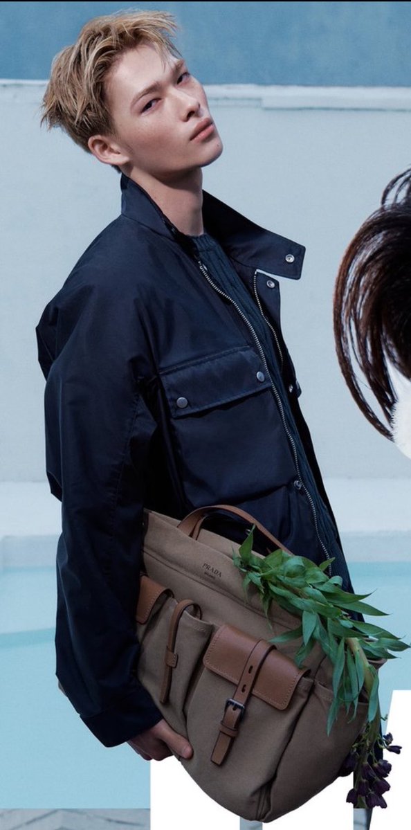 whole ass plant in his bag 😭😭