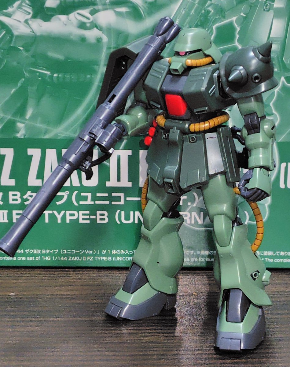 tomoakiplus's tweet photo. ザクⅡ改Bタイプ（ユニコーンVer）完成〜
プレバン限定

一般のやつとは成形色とザクバズーカの追加が違いですかね。
（頭部は一般のほうにも付属）

成形色がよりミリタリー臭が濃くなんてとても良きです😊

＃ガンプラ
#ガンプラ好きと繋がりたい
#ガンプラの画像を貼るとRTされると聞いて https://t.co/hIS5RJJxmE