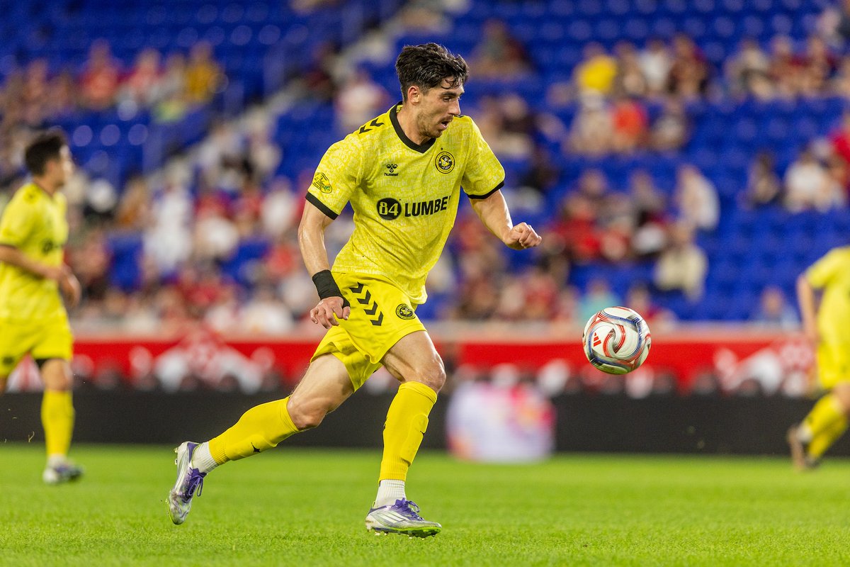 RiverhoundsSC's tweet image. RECAP — Quick pair of first-half goals helps send Red Bull NY past Hounds in Round of 32 Open Cup matchup.

✍️ Full story: riverhounds.com/news/2026/04/1…

#RBNYvPIT #USOC2026