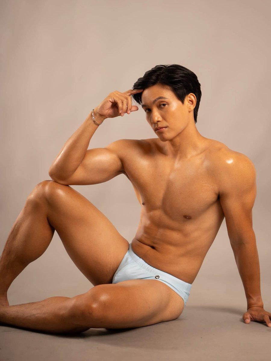 hottieguysPH's tweet photo. Enzo Bonoan 🔥🥵💦😋 https://t.co/eI7oMArS4S