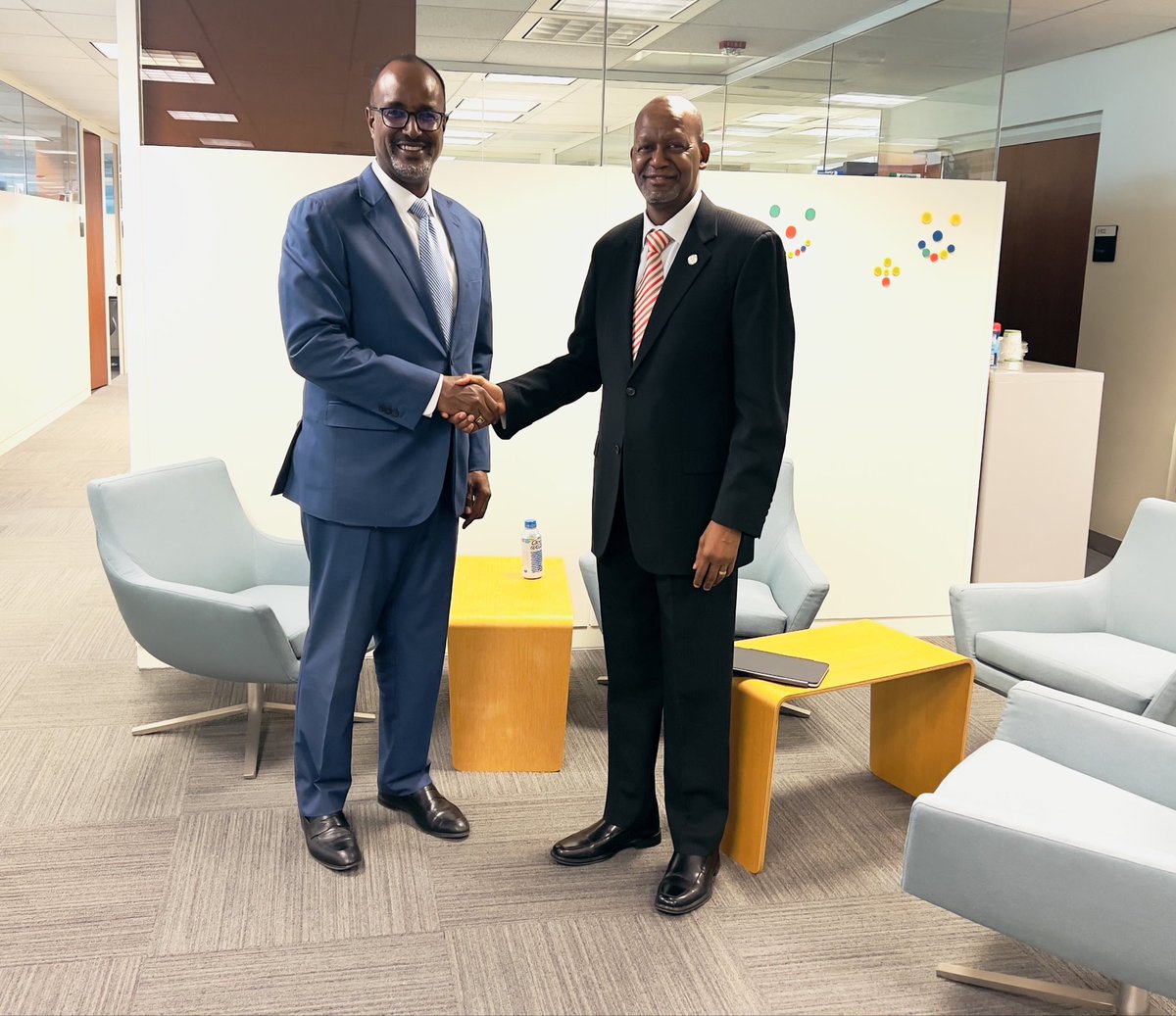 SADC_News's tweet image. SADC  Secretariat &amp;amp; the #WorldBank have reaffirmed their strong partnership following a high‑level engagement in Washington, D.C. 
The meeting reviewed progress across SADC’s regional programme portfolio, valued at over US$31 million, &amp;amp; advanced cooperation in several sectors.