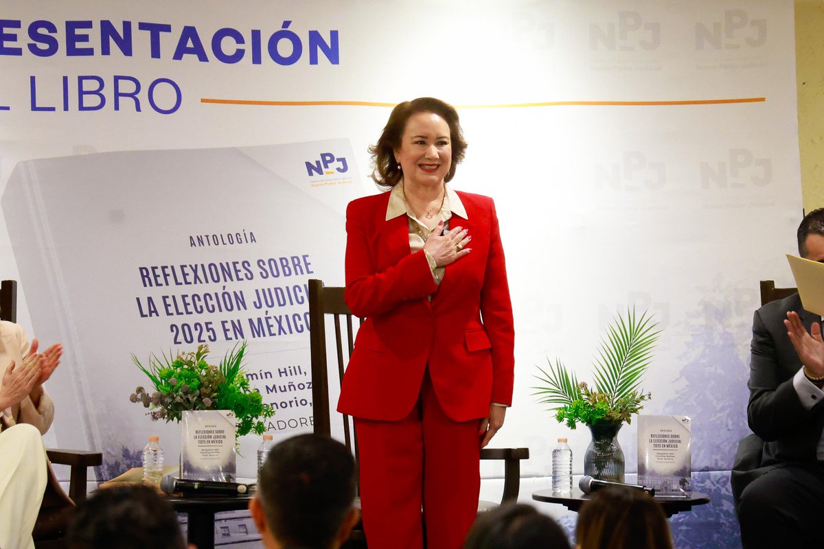 Yasmín Esquivel Mossa tweet media