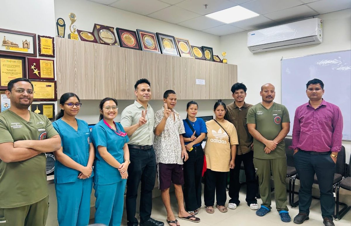 AIIMS_Guwahati's tweet photo. A remarkable story of resilience & medical excellence from AIIMS Guwahati.

A 40-year-old man with a massive subarachnoid hemorrhage due to ruptured intracranial aneurysms was treated with emergency endovascular coiling of ACOM & right MCA bifurcation aneurysms in a single sitting, followed by emergency EVD placement.

Despite complications, he made a full recovery after a month-long battle—a true victory over death.

A testament to cutting-edge care & seamless teamwork by the Departments of Diagnostic & Interventional Radiology, Neurosurgery, and Anaesthesiology, Critical Care & Pain Medicine.

#AIIMS #Healthcare #MedicalExcellence