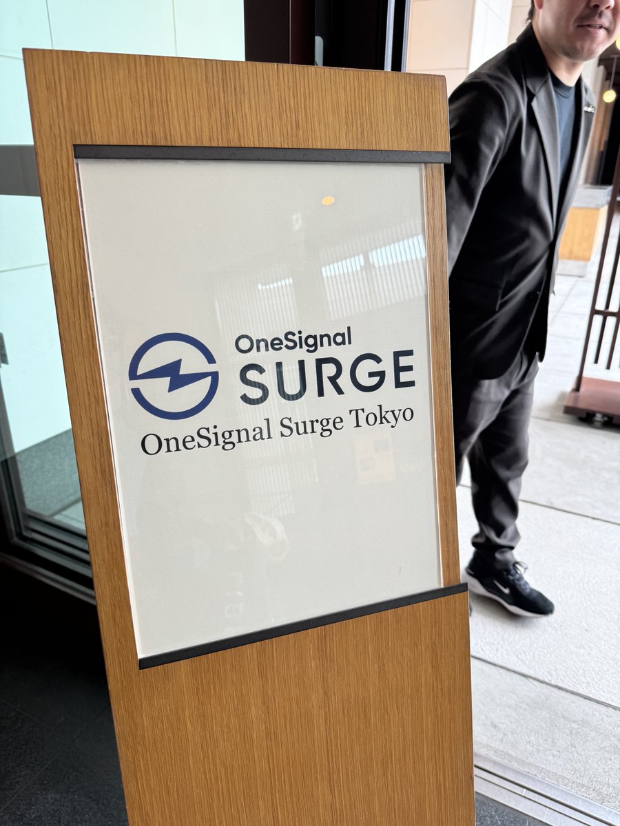 OneSignal tweet media