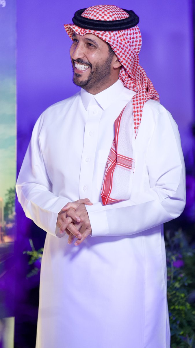 mo_ol9's tweet photo. @almajdiah ليلة استثنائية بكل تفاصيلها شهدناها في افتتاح #كمباوند_جزيل.. تشرفت كثيراً بالدعوة الكريمة وسعدت بلقاء القامات والشخصيات الملهمة في هذا المحفل. عمل يجسد الإتقان ويليق برؤية الماجدية الطموحة. كل التوفيق لكم في هذا الإنجاز النوعي 🤍 https://t.co/i3cViyx9T1