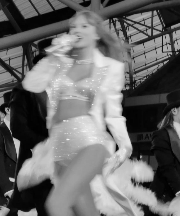 𝒸𝓁𝒶𝓇𝒶⸆⸉ 𝜗𝜚 is seeing madison tweet media