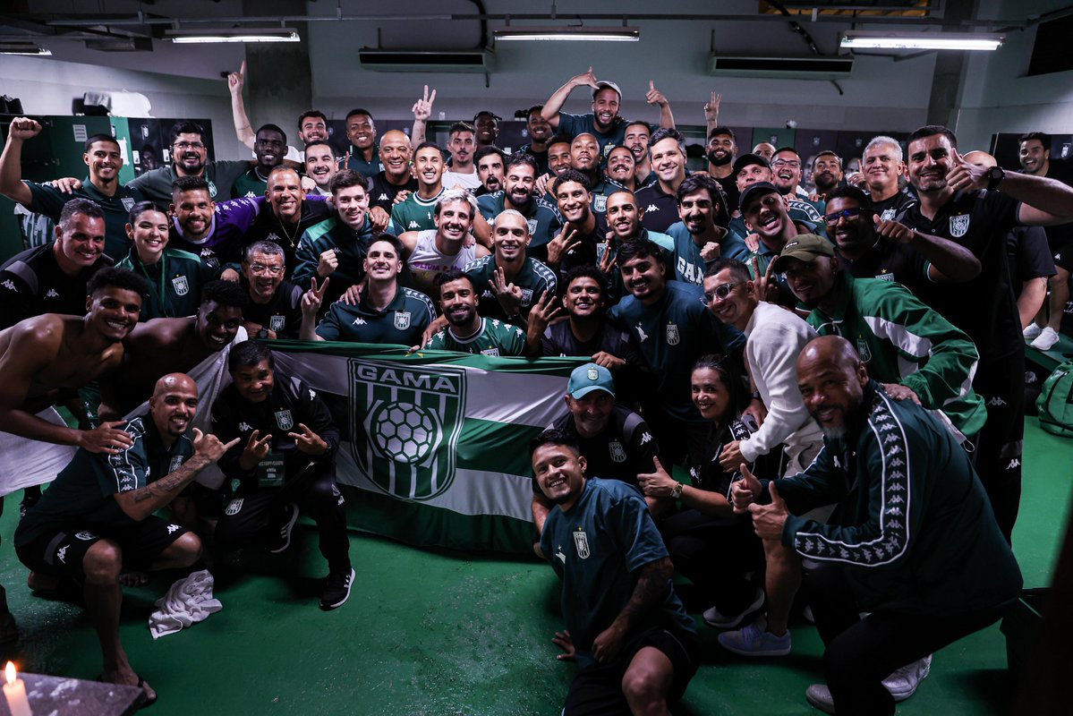 Como de costume: a foto da vitória. Boa noite! 🇳🇬🤙🏽