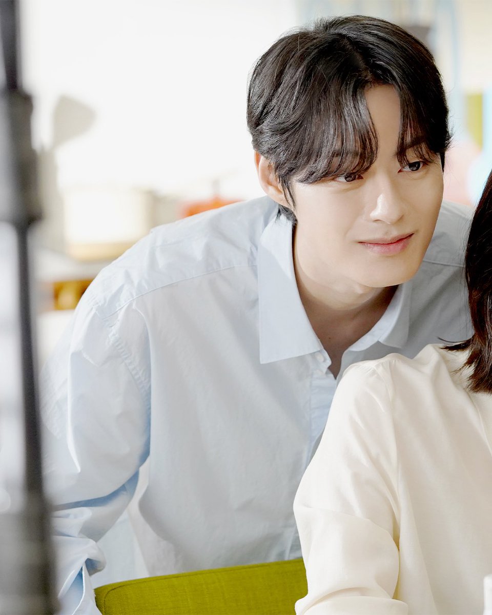 vast_prbot tweet media