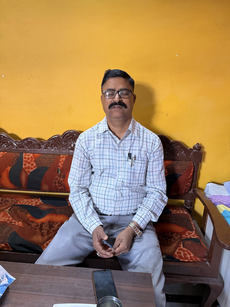 T 1363
504 वाँ गुरुवार :: नींबू पानी
पुरानी पेंशन सभी को मिलने तक अनवरत 
         जय अटेवा जय nmops
              जय गणेश