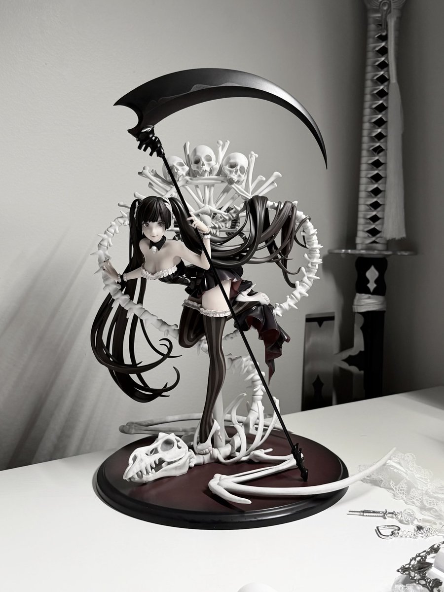 َ tweet media