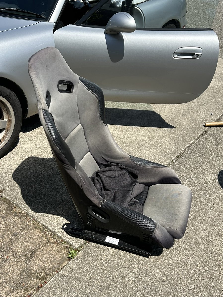 ハルト tweet media